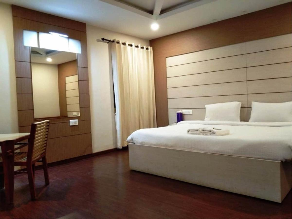 Dew Drop Inn Udagamandalam Exterior photo